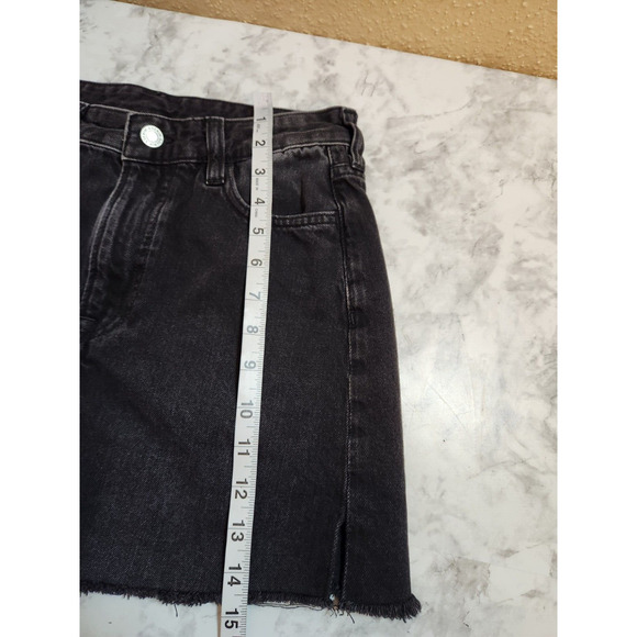 H&M Women's Denim Distressed Raw Hem Fringe Black A-Line Mini Skirt Size 4‎ - Picture 7 of 7